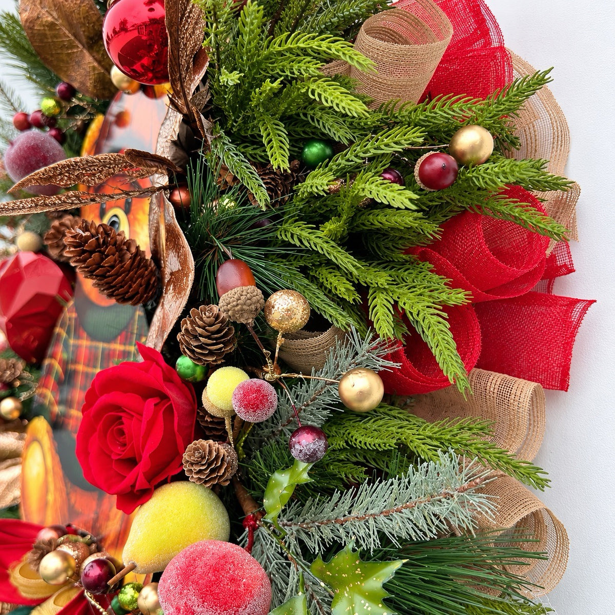 Teddy Bear Tartan Christmas Wreath – Traditional Red, Green & Gold Holiday Door Décor