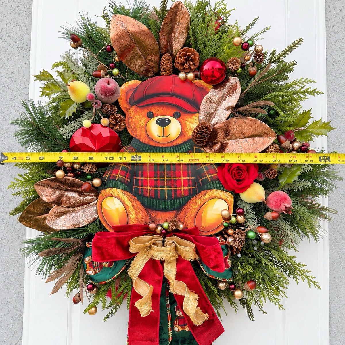 Teddy Bear Tartan Christmas Wreath – Traditional Red, Green & Gold Holiday Door Décor